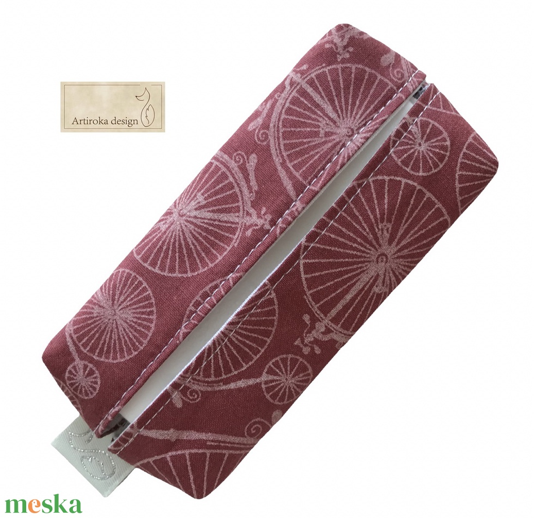 Bicikli mintás papírzsebkendő tartó - Artiroka design - táska & tok - pénztárca & más tok - zsebkendőtartó tok - Meska.hu Bicikli mintás papírzsebkendő tartó - Artiroka design - táska & tok - pénztárca & más tok - zsebkendőtartó tok - Meska.hu