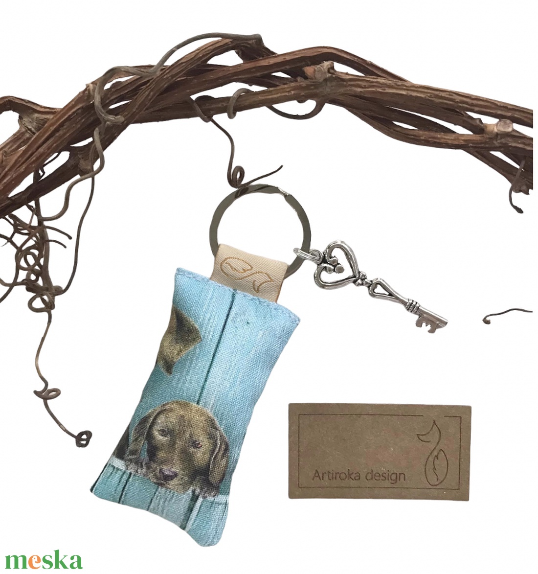 AKCIÓ - Barna labrador kiskutya mintás kulcstartó, kis vintage kulccsal - Artiroka design - táska & tok - kulcstartó & táskadísz - kulcstartó - Meska.hu AKCIÓ - Barna labrador kiskutya mintás kulcstartó, kis vintage kulccsal - Artiroka design - táska & tok - kulcstartó & táskadísz - kulcstartó - Meska.hu