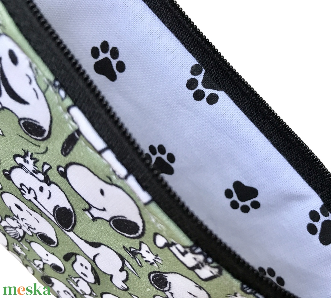 SNOOPY mintás tolltartó neszesszer, szemüvegtok vagy mobiltok - Artiroka design - táska & tok - neszesszer - Meska.hu SNOOPY mintás tolltartó neszesszer, szemüvegtok vagy mobiltok - Artiroka design - táska & tok - neszesszer - Meska.hu