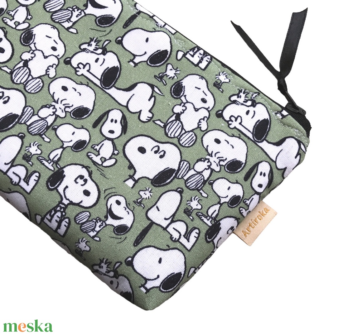 SNOOPY mintás tolltartó neszesszer, szemüvegtok vagy mobiltok - Artiroka design - táska & tok - neszesszer - Meska.hu SNOOPY mintás tolltartó neszesszer, szemüvegtok vagy mobiltok - Artiroka design - táska & tok - neszesszer - Meska.hu