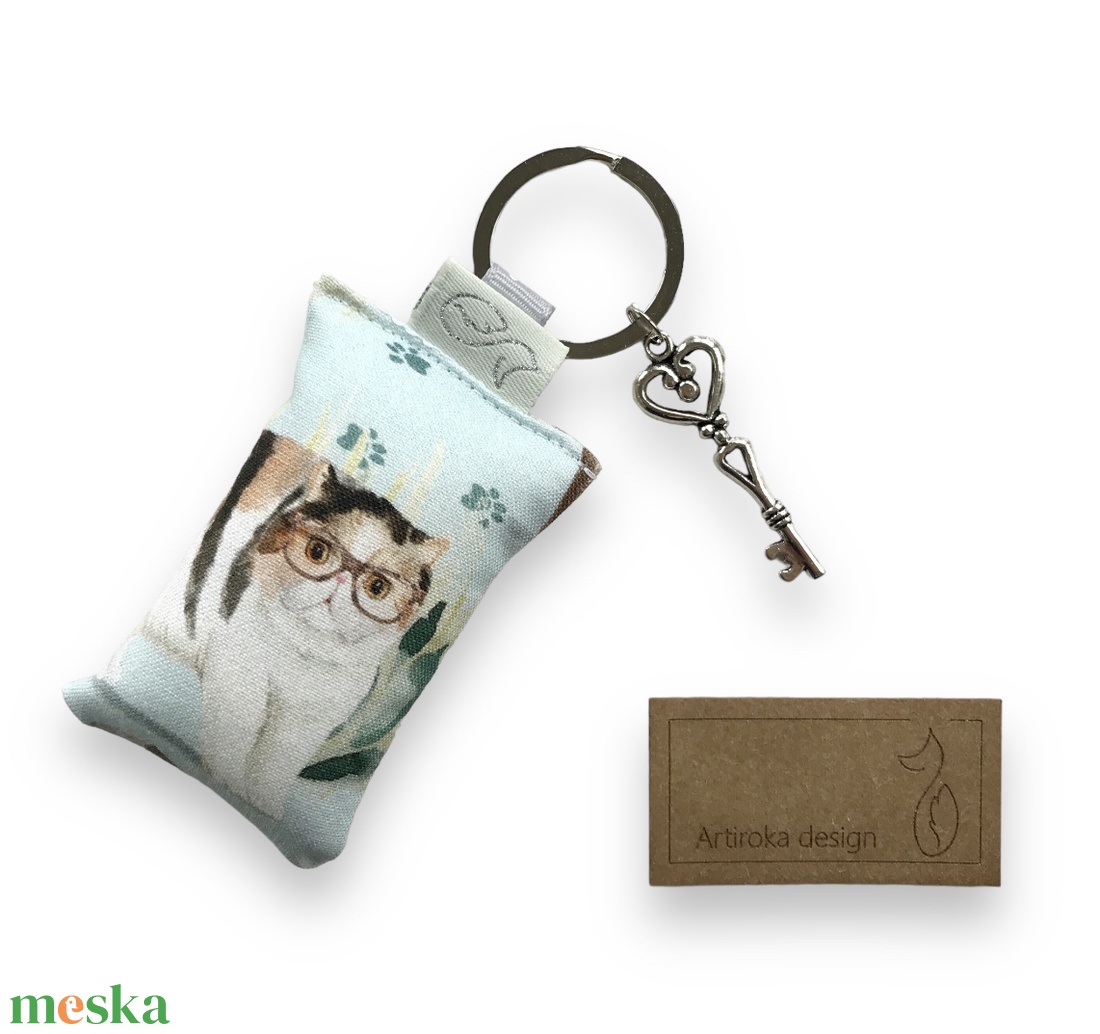 Szemüveges cica mintás kulcstartó - Artiroka design - táska & tok - kulcstartó & táskadísz - kulcstartó - Meska.hu Szemüveges cica mintás kulcstartó - Artiroka design - táska & tok - kulcstartó & táskadísz - kulcstartó - Meska.hu