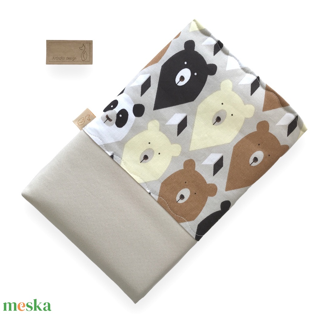 Mackó és panda mintás könyvtok akár gombos zárral is - Artiroka design - könyv & zene - könyvtok - Meska.hu Mackó és panda mintás könyvtok akár gombos zárral is - Artiroka design - könyv & zene - könyvtok - Meska.hu