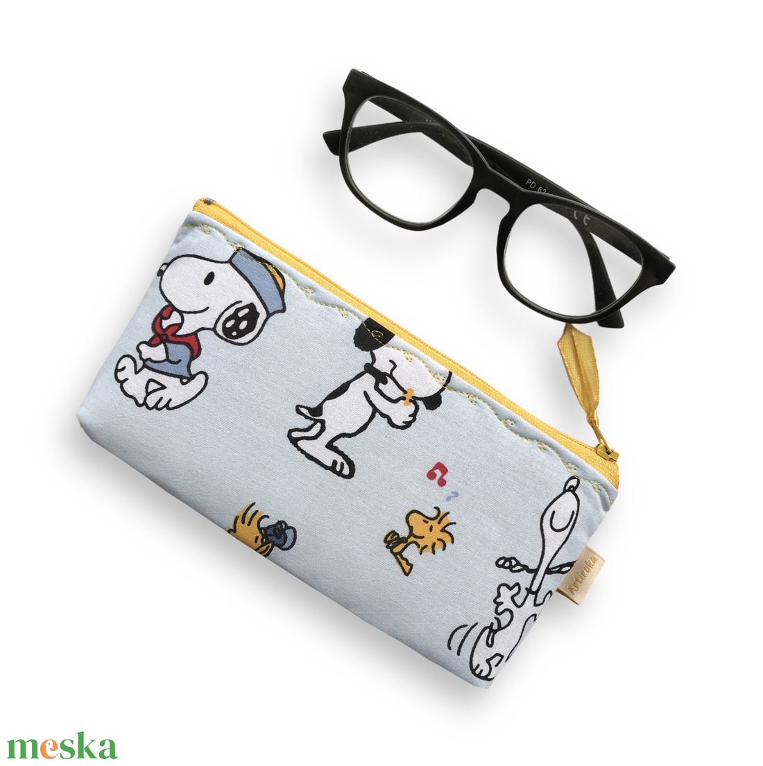 SNOOPY mintás tolltartó neszesszer, szemüvegtok vagy mobiltok - Artiroka design - táska & tok - pénztárca & más tok - pénztárca - női pénztárca - Meska.hu SNOOPY mintás tolltartó neszesszer, szemüvegtok vagy mobiltok - Artiroka design - táska & tok - pénztárca & más tok - pénztárca - női pénztárca - Meska.hu