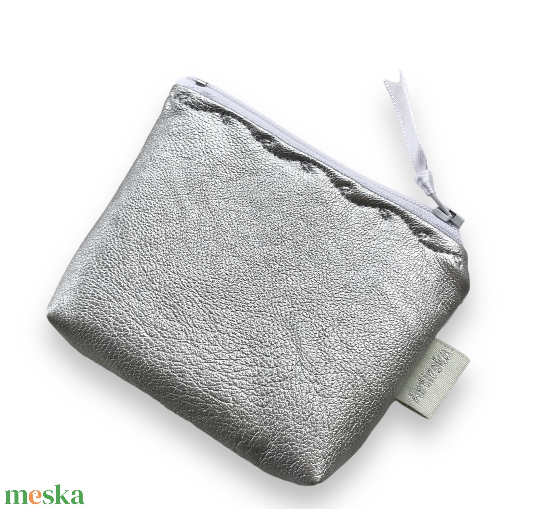 Erdei állatok mintás apró vagy apróság tartó pénztárca neszesszer - kis méret - Artiroka design - táska & tok - pénztárca & más tok - aprópénztartó - Meska.hu Erdei állatok mintás apró vagy apróság tartó pénztárca neszesszer - kis méret - Artiroka design - táska & tok - pénztárca & más tok - aprópénztartó - Meska.hu