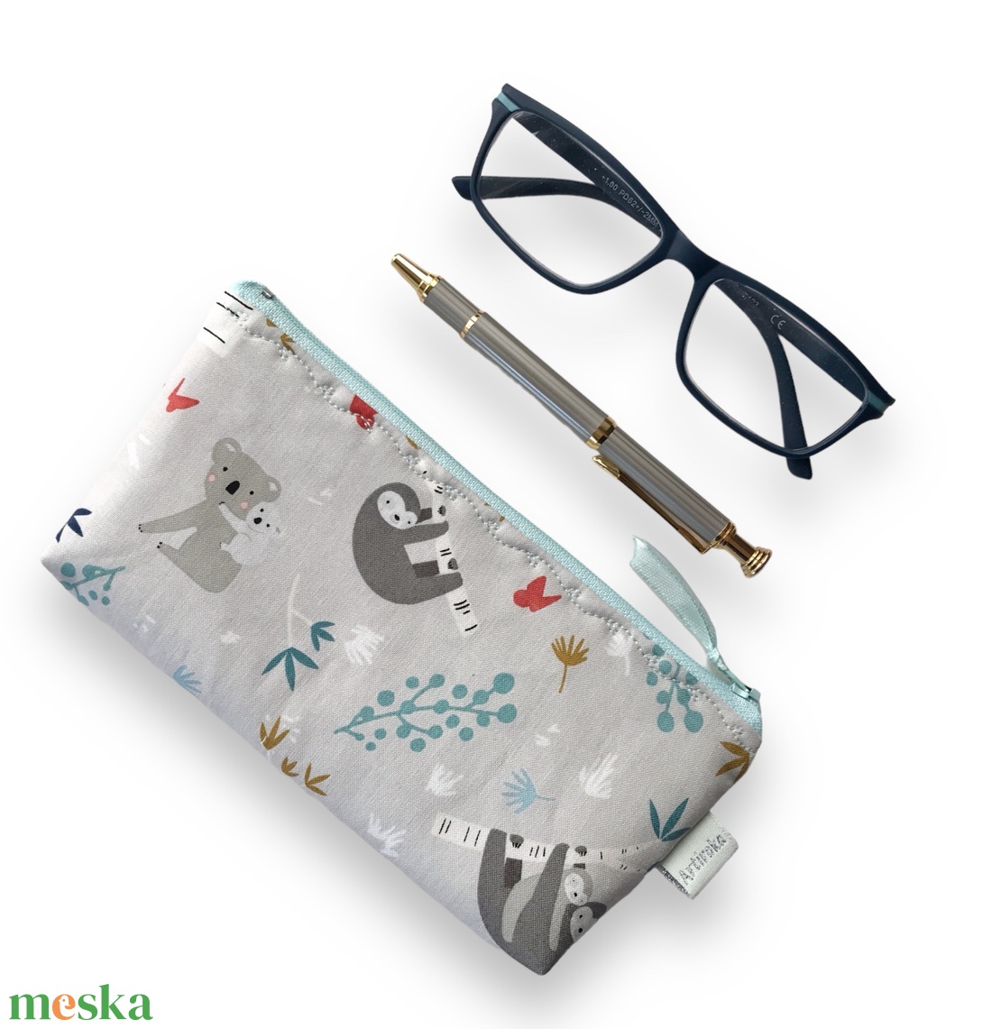 Koala mackó és lajhár család mintás tolltartó neszesszer vagy szemüvegtok - Artiroka design - táska & tok - pénztárca & más tok - pénztárca - női pénztárca - Meska.hu Koala mackó és lajhár család mintás tolltartó neszesszer vagy szemüvegtok - Artiroka design - táska & tok - pénztárca & más tok - pénztárca - női pénztárca - Meska.hu