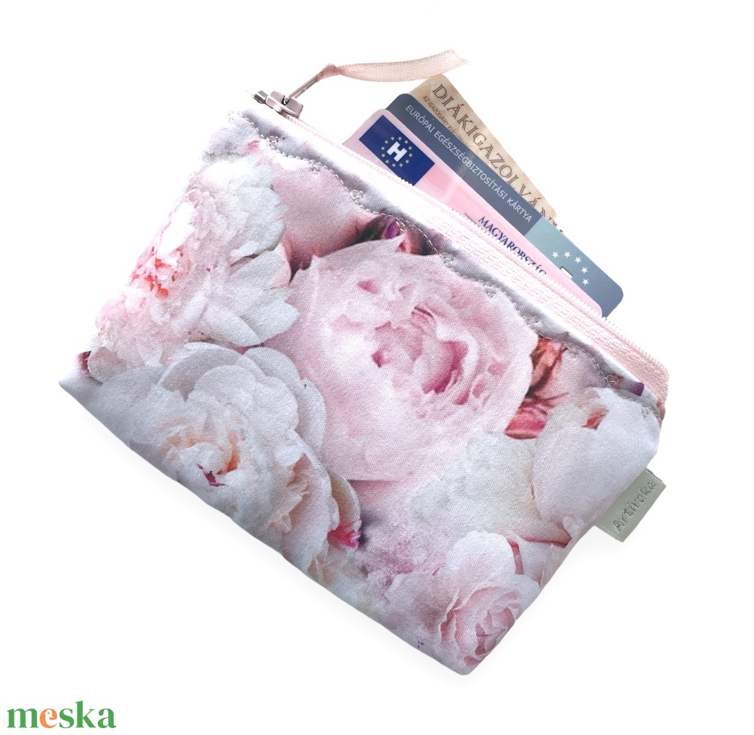 Pünkösdi rózsa mintás, irattartó pénztárca - PEDAGÓGUS - Artiroka design - táska & tok - pénztárca & más tok - pénztárca - női pénztárca - Meska.hu Pünkösdi rózsa mintás, irattartó pénztárca - PEDAGÓGUS - Artiroka design - táska & tok - pénztárca & más tok - pénztárca - női pénztárca - Meska.hu