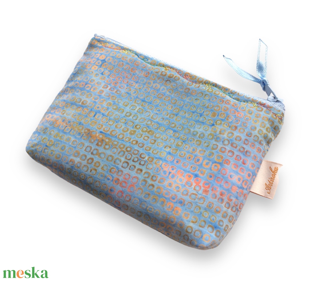 Világoskék batikolt színes kockás irattartó pénztárca - Artiroka design - táska & tok - pénztárca & más tok - pénztárca - női pénztárca - Meska.hu Világoskék batikolt színes kockás irattartó pénztárca - Artiroka design - táska & tok - pénztárca & más tok - pénztárca - női pénztárca - Meska.hu