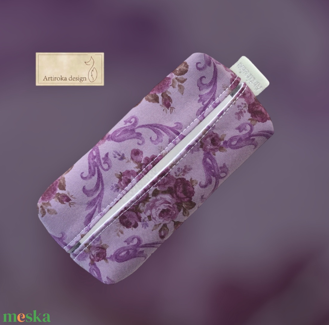 Lila rózsás, PRÉMIUM papírzsebkendő tartó - Artiroka design - táska & tok - pénztárca & más tok - zsebkendőtartó tok - Meska.hu Lila rózsás, PRÉMIUM papírzsebkendő tartó - Artiroka design - táska & tok - pénztárca & más tok - zsebkendőtartó tok - Meska.hu