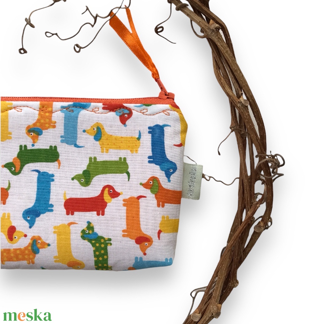 Tacskó kutya mintás irattartó pénztárca - Artiroka design - táska & tok - pénztárca & más tok - pénztárca - gyerek pénztárca - Meska.hu Tacskó kutya mintás irattartó pénztárca - Artiroka design - táska & tok - pénztárca & más tok - pénztárca - gyerek pénztárca - Meska.hu