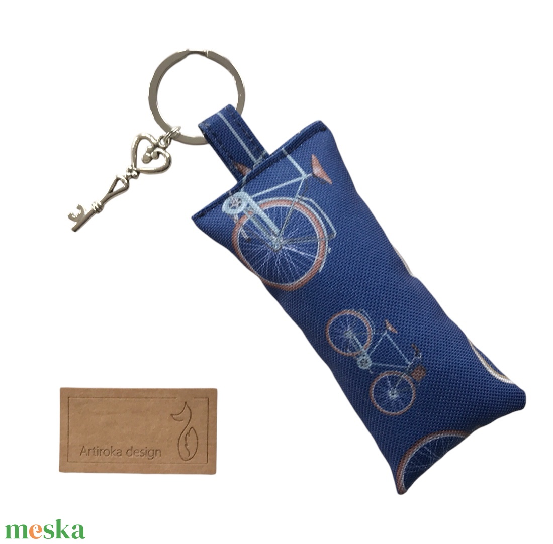 Piros bicikli és kék bicikli mintás egyedi kulcstartó - Artiroka design - táska & tok - kulcstartó & táskadísz - kulcstartó - Meska.hu Piros bicikli és kék bicikli mintás egyedi kulcstartó - Artiroka design - táska & tok - kulcstartó & táskadísz - kulcstartó - Meska.hu