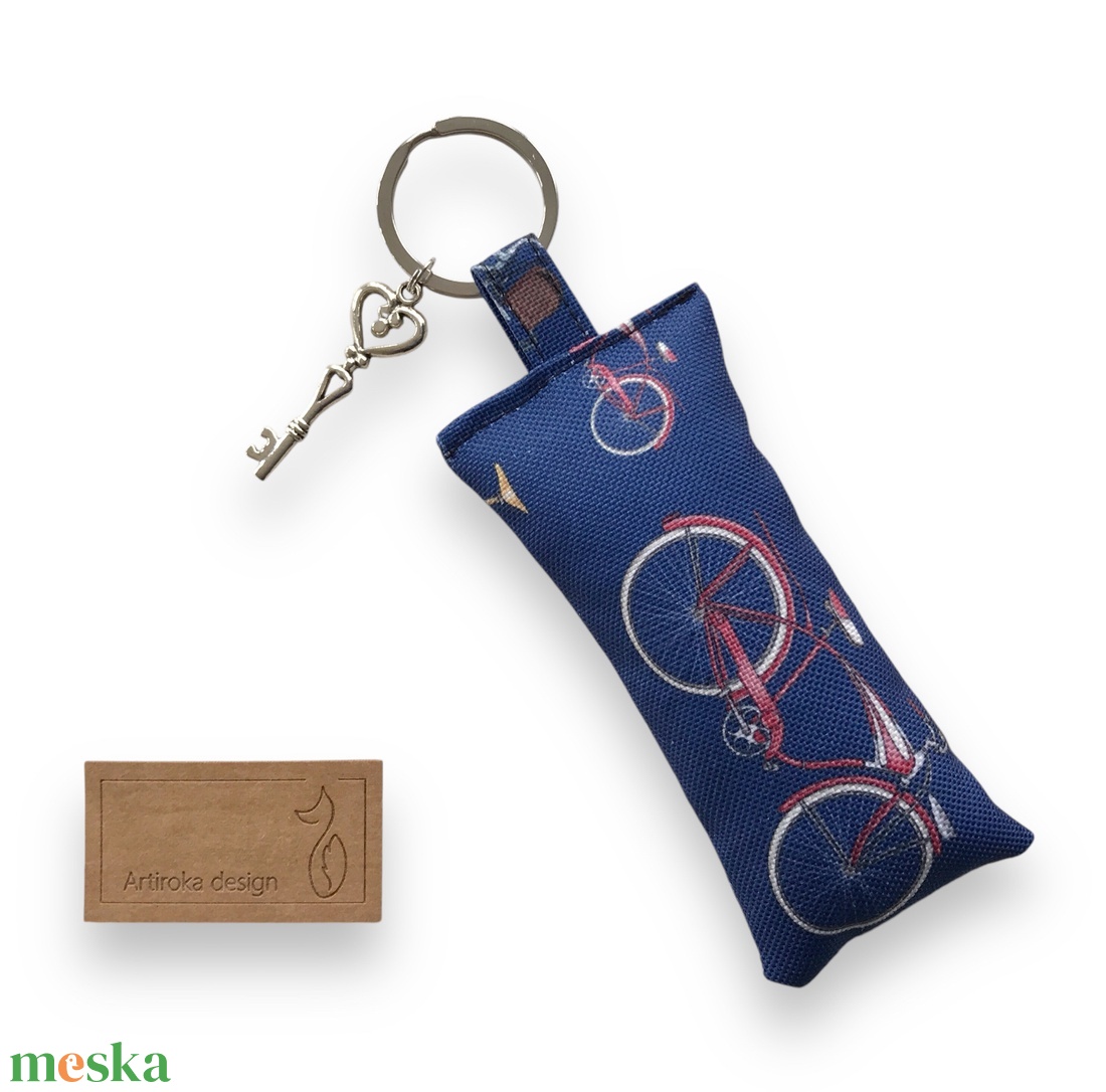 Piros bicikli és kék bicikli mintás egyedi kulcstartó - Artiroka design - táska & tok - kulcstartó & táskadísz - kulcstartó - Meska.hu Piros bicikli és kék bicikli mintás egyedi kulcstartó - Artiroka design - táska & tok - kulcstartó & táskadísz - kulcstartó - Meska.hu