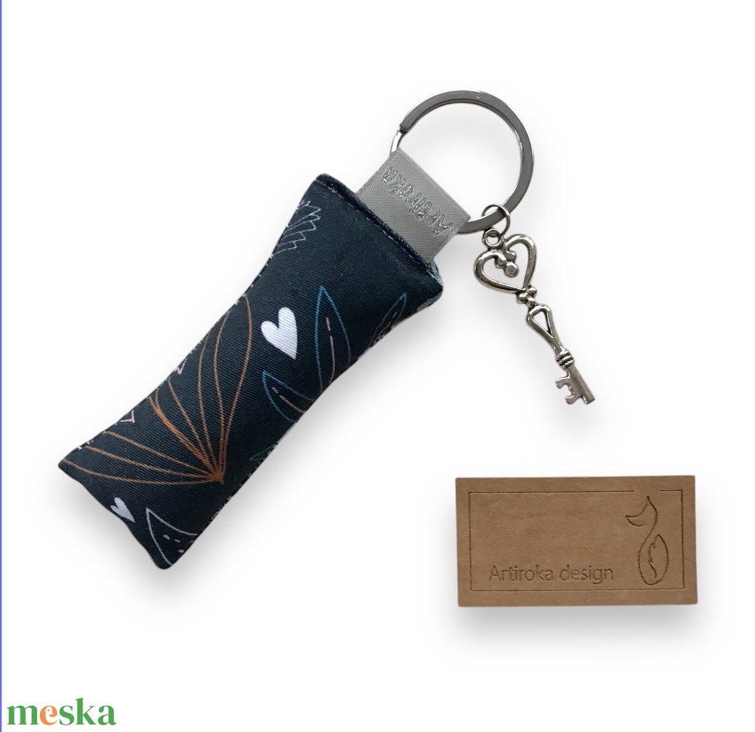 Kolibri madár mintás egyedi kulcstartó kis vintage kulcs medállal - Artiroka design - táska & tok - kulcstartó & táskadísz - kulcstartó - Meska.hu Kolibri madár mintás egyedi kulcstartó kis vintage kulcs medállal - Artiroka design - táska & tok - kulcstartó & táskadísz - kulcstartó - Meska.hu