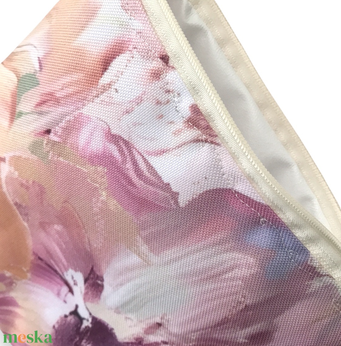 Púder virágok mintás vízálló neszesszer, uzsonna tasak - zipper bag  - Artiroka design - táska & tok - uzsonna- & ebéd tartó - ebéd tasak, doboz - Meska.hu