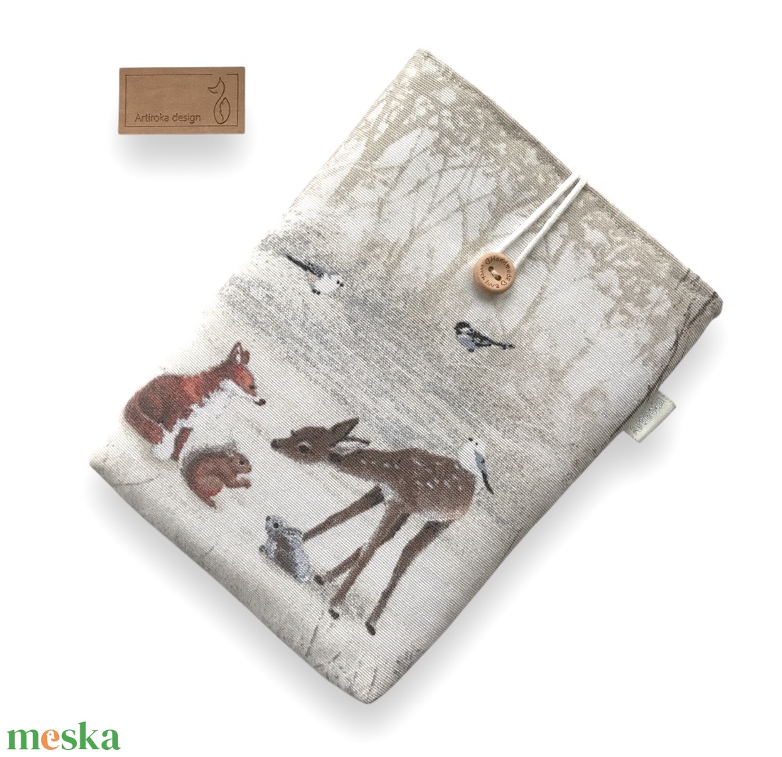 Kisméretű KÖNYVTOK, vagy e-Book tok gombos zárral - róka, mókus, őz nyuszi és cinege madarak mintával - Artiroka design - táska & tok - ebook & tablet tok - Meska.hu