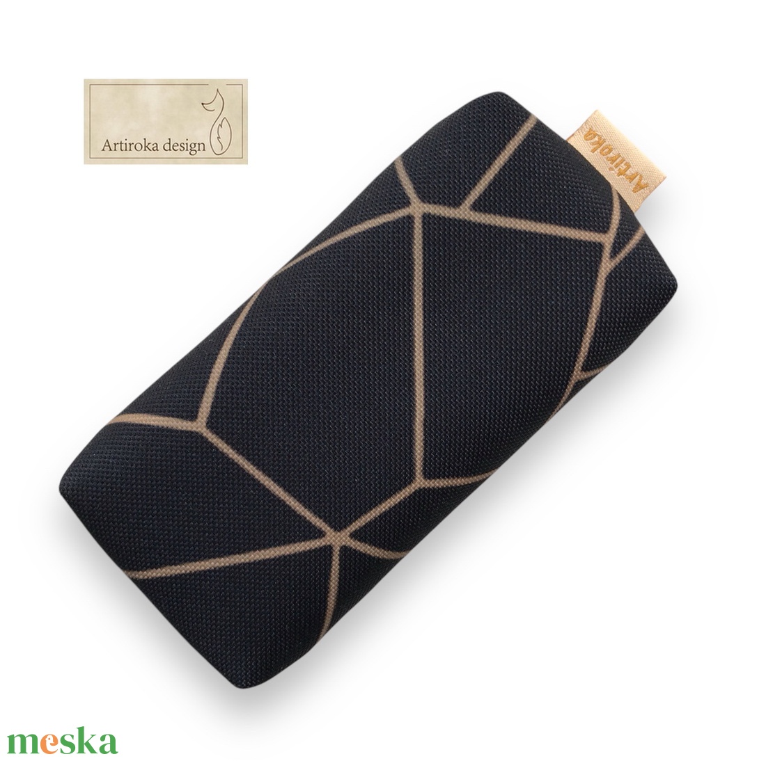 Elegáns, fekete, geometria mintás vízálló papírzsebkendő tartó - Artiroka design - táska & tok - pénztárca & más tok - zsebkendőtartó tok - Meska.hu Elegáns, fekete, geometria mintás vízálló papírzsebkendő tartó - Artiroka design - táska & tok - pénztárca & más tok - zsebkendőtartó tok - Meska.hu