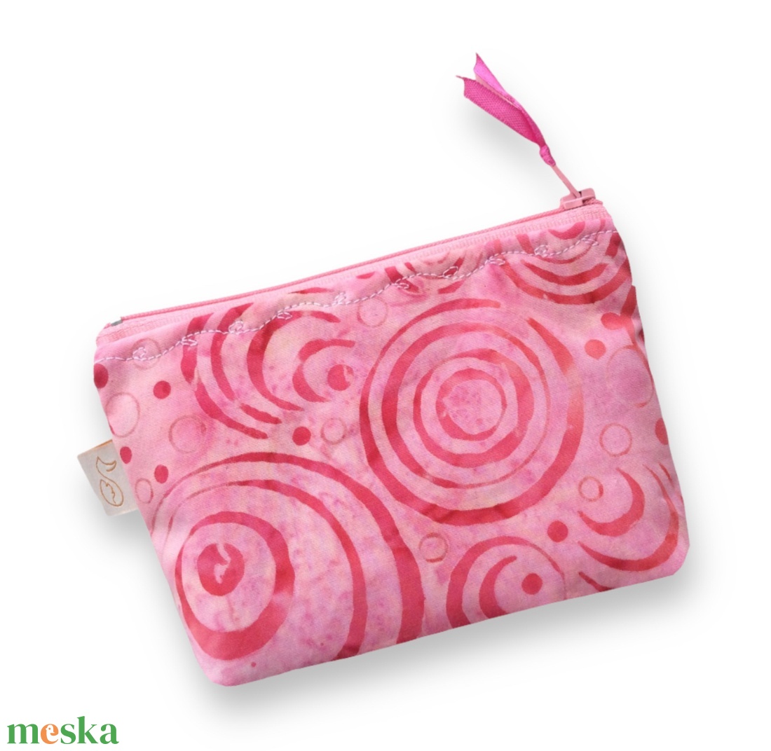 Rózsaszín körök mintás, batikolt irattartó pénztárca - Artiroka design - táska & tok - pénztárca & más tok - pénztárca - női pénztárca - Meska.hu Rózsaszín körök mintás, batikolt irattartó pénztárca - Artiroka design - táska & tok - pénztárca & más tok - pénztárca - női pénztárca - Meska.hu