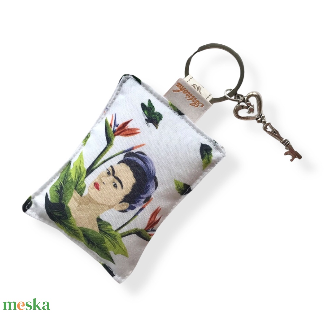 Frida Kahlo mintás egyedi kulcstartó vintage kulcs medállal - Artiroka design - táska & tok - kulcstartó & táskadísz - kulcstartó - Meska.hu Frida Kahlo mintás egyedi kulcstartó vintage kulcs medállal - Artiroka design - táska & tok - kulcstartó & táskadísz - kulcstartó - Meska.hu
