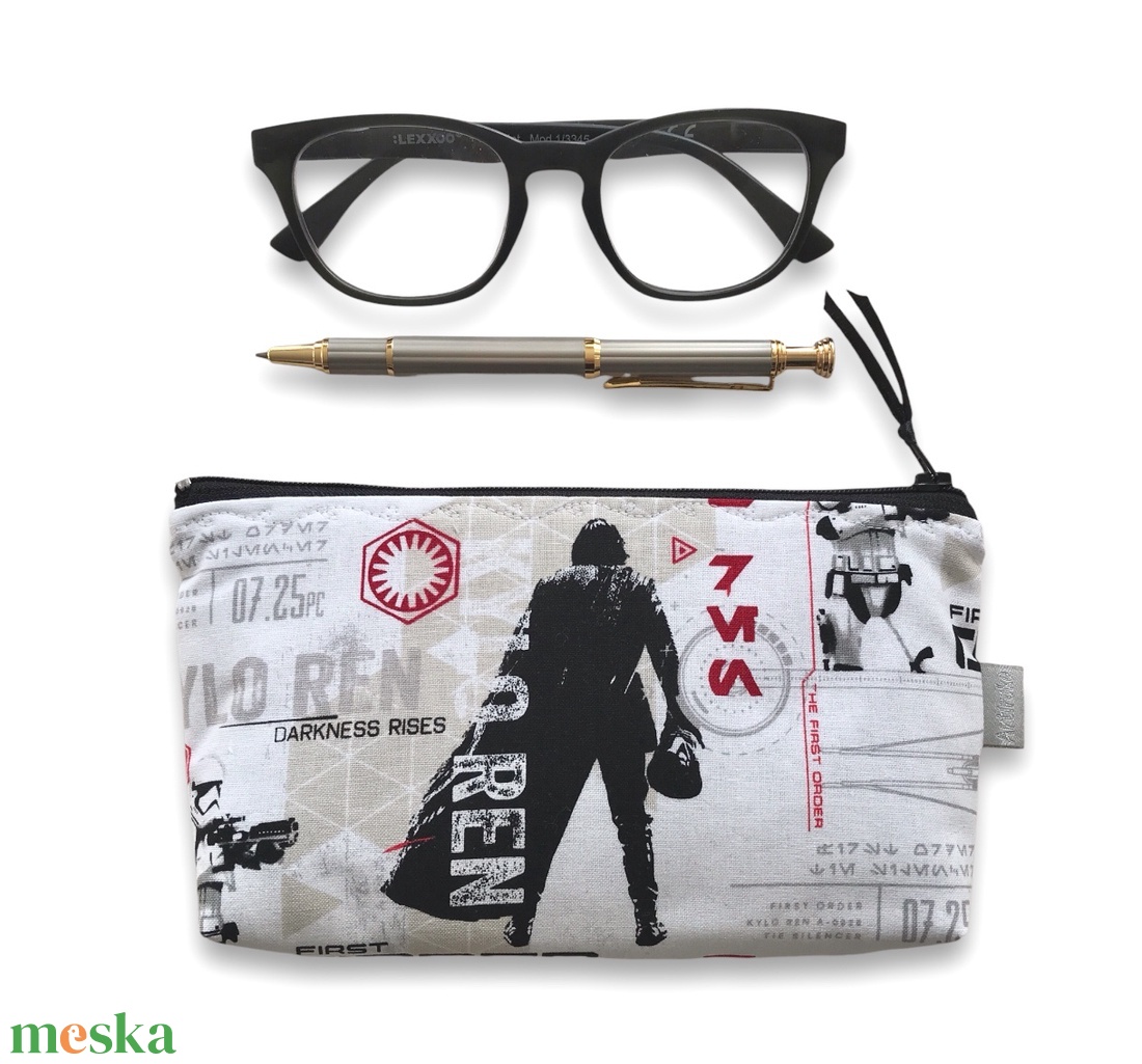 Star Wars Kylo Ren mintás prémium tolltartó neszesszer, szemüvegtok vagy mobiltok - Csillagok háborúja - táska & tok - pénztárca & más tok - pénztárca - férfi pénztárca - Meska.hu Star Wars Kylo Ren mintás prémium tolltartó neszesszer, szemüvegtok vagy mobiltok - Csillagok háborúja - táska & tok - pénztárca & más tok - pénztárca - férfi pénztárca - Meska.hu