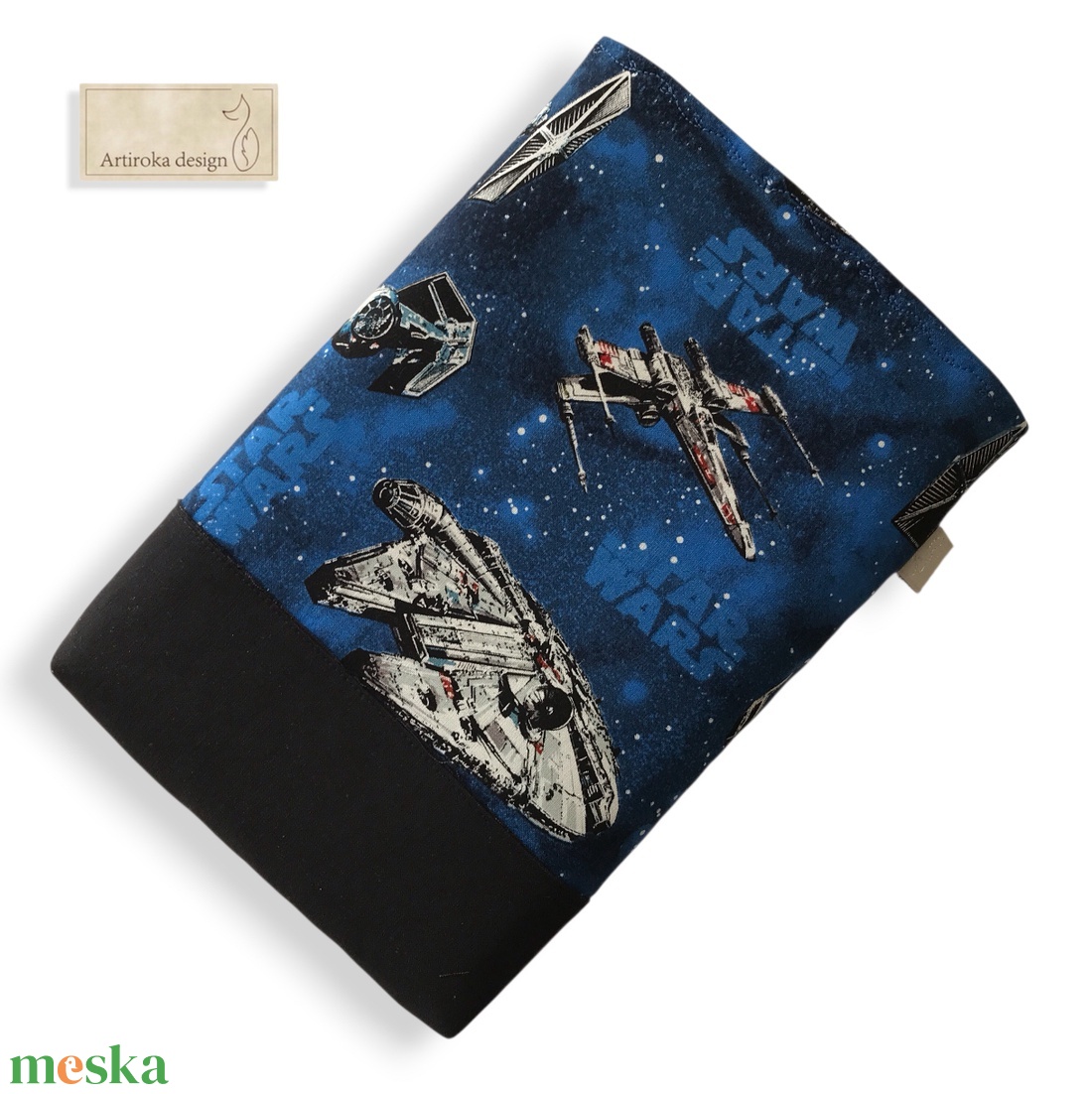 Bélelt könyvtok, ebook tok, tablet tok -  Millenium falcon mintás - Artiroka design - könyv & zene - könyvtok - Meska.hu