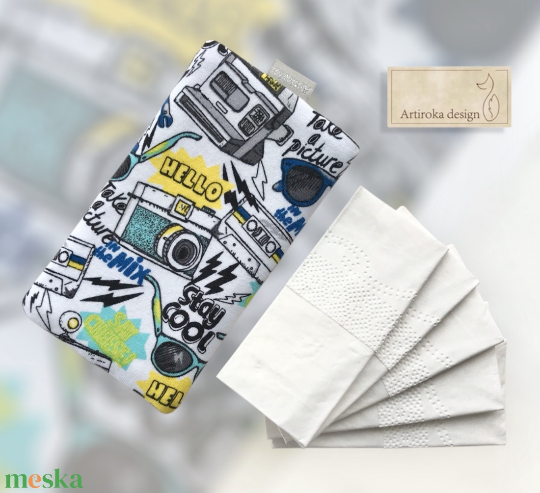 Retro fényképezőgép  mintás bélelt papírzsebkendő tartó - Artiroka design - táska & tok - pénztárca & más tok - zsebkendőtartó tok - Meska.hu