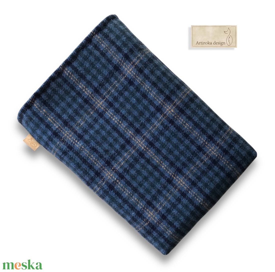 Bélelt könyvtok vastag szövetből, kék kockás mintával  -  Artiroka design  - könyv & zene - könyvtok - Meska.hu