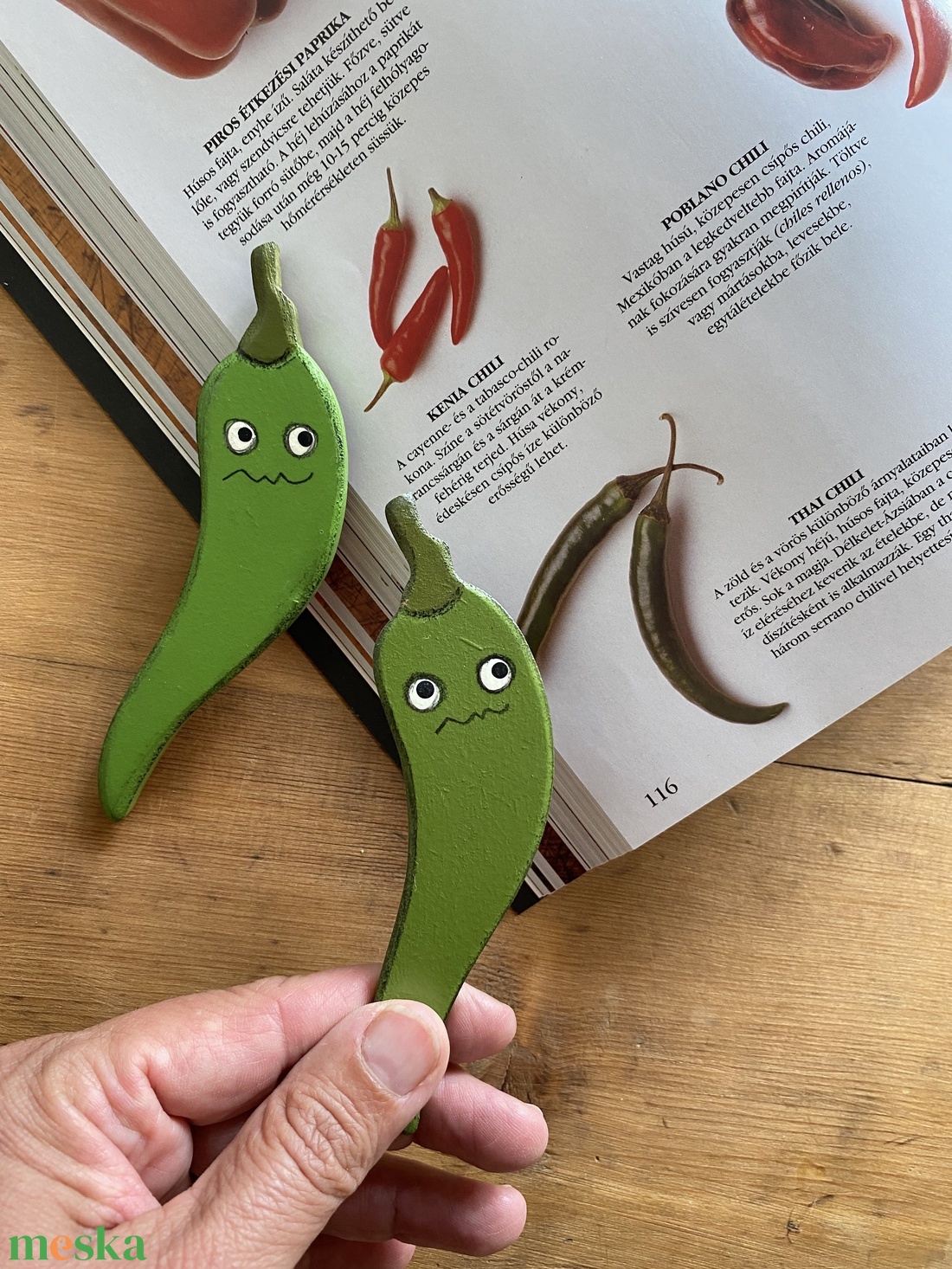 Kert - chili mágnes - otthon & életmód - konyhafelszerelés, tálalás - konyhai dekoráció - hűtőmágnes - Meska.hu Kert - chili mágnes - otthon & életmód - konyhafelszerelés, tálalás - konyhai dekoráció - hűtőmágnes - Meska.hu