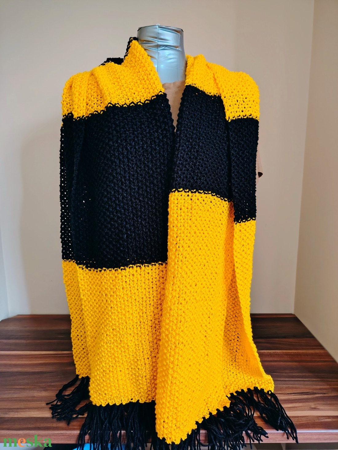 Méhész stóla 2. verzió (20) - ruha & divat - sál, sapka, kendő - sál - Meska.hu