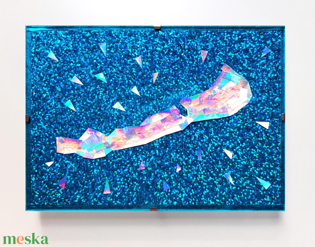 Hologramos Balaton kék csillogó háttérrel / 18 x 13 cm - művészet - kollázs - Meska.hu Hologramos Balaton kék csillogó háttérrel / 18 x 13 cm - művészet - kollázs - Meska.hu