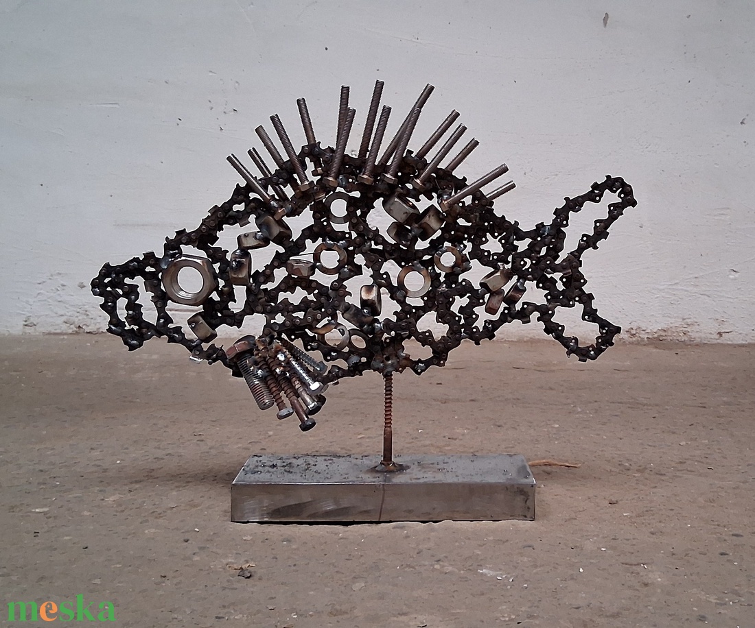 HAL SZOBOR - recycling újrahasznosított hegesztett fémből készült 37x36x11cm - művészet - szobor - fém - Meska.hu HAL SZOBOR - recycling újrahasznosított hegesztett fémből készült 37x36x11cm - művészet - szobor - fém - Meska.hu