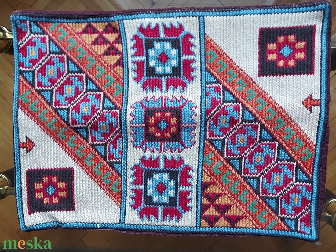 Párna kelim hímzéssel - otthon & életmód - dekoráció - dísztárgy - Meska.hu