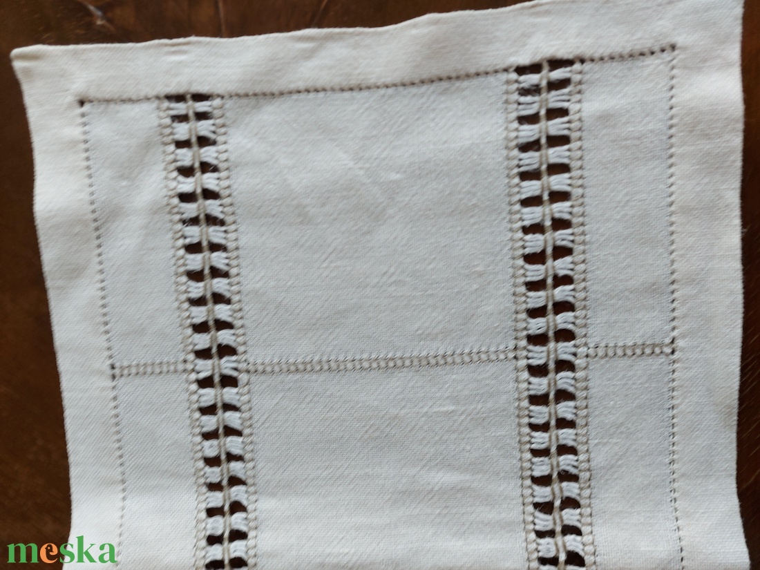 Asztali futó - otthon & életmód - dekoráció - asztal és polc dekoráció - asztaldísz - Meska.hu