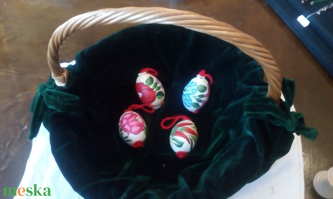 Húsvéti festett tyúktojás, kalocsai mintával - otthon & életmód - dekoráció - dísztárgy - Meska.hu