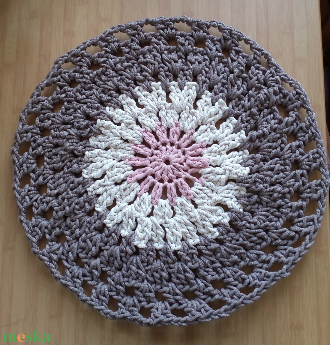 Horgolt mandala szőnyeg - otthon & életmód - lakástextil - szőnyeg - horgolt szőnyeg - Meska.hu