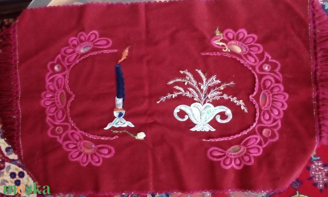 Hímzett asztaldísz/terítő - otthon & életmód - dekoráció - asztal és polc dekoráció - asztaldísz - Meska.hu