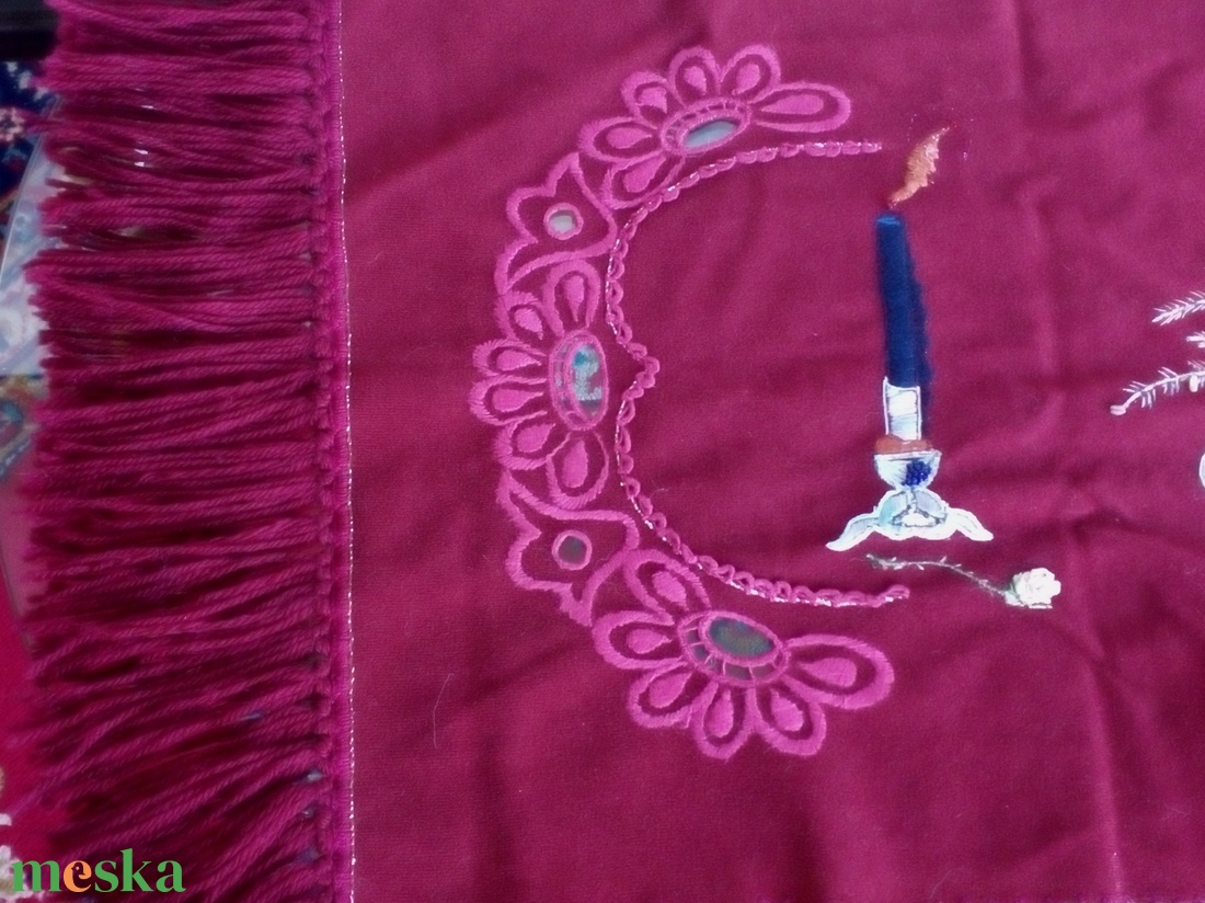 Hímzett asztaldísz/terítő - otthon & életmód - dekoráció - asztal és polc dekoráció - asztaldísz - Meska.hu