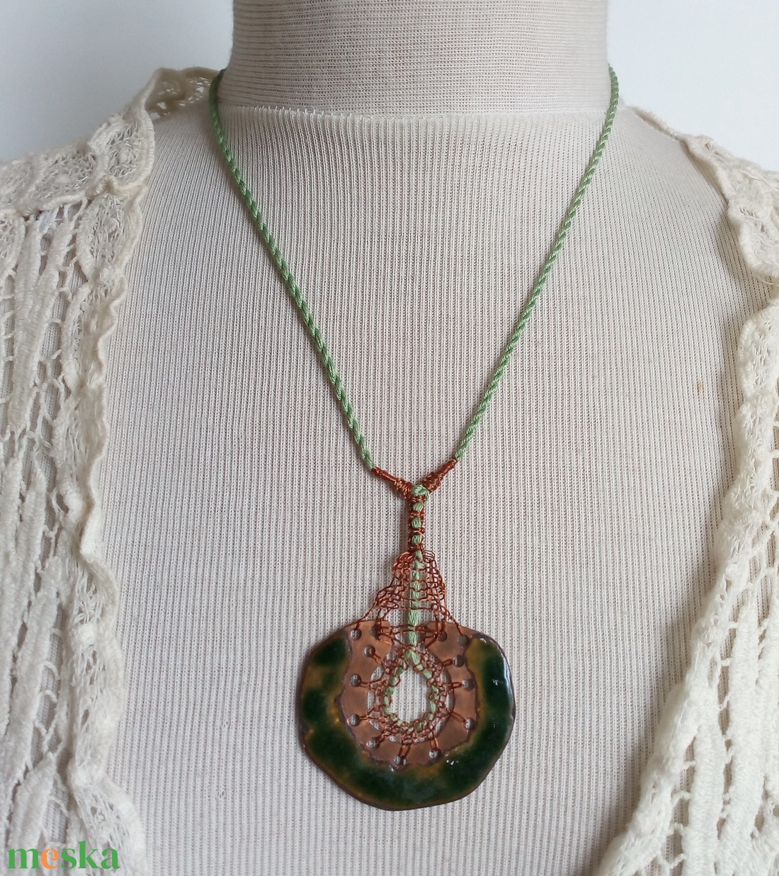 Egyedi kézműves tűzzománc nyaklánc - művészet - festmény - tűzzománc - Meska.hu