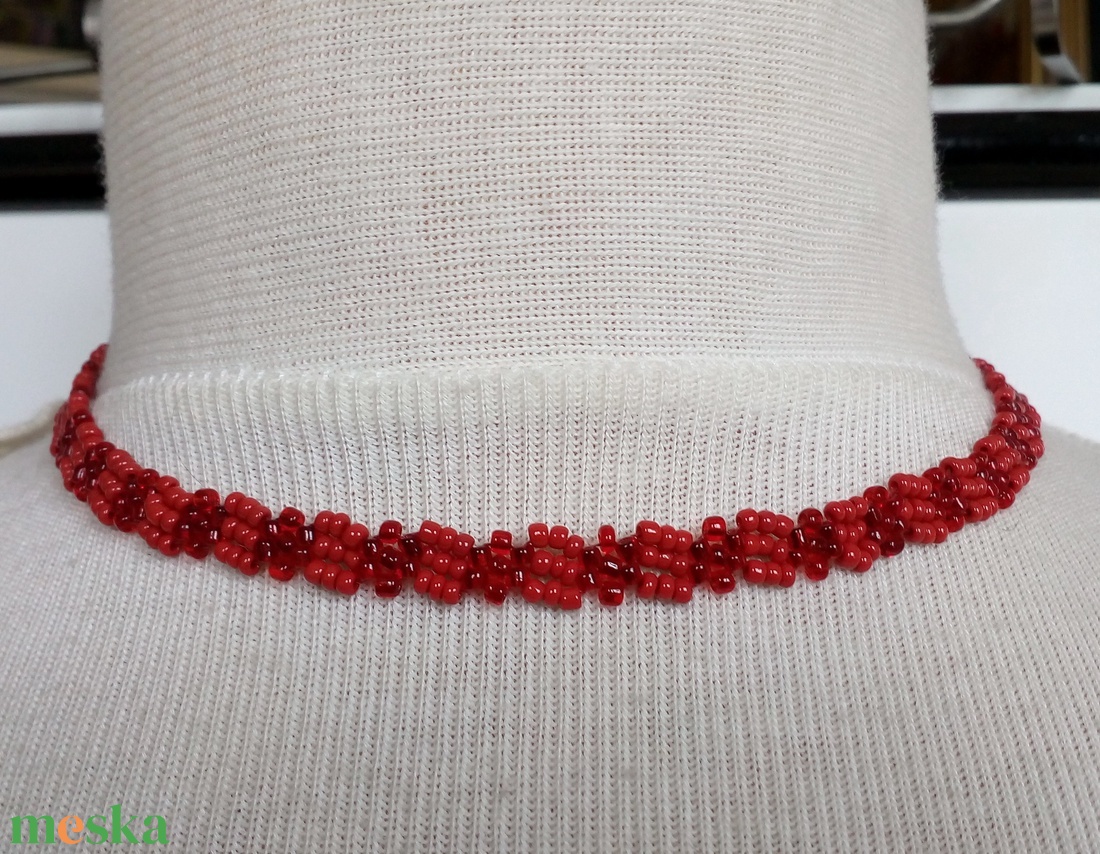 Gyöngyfűzött nyaklánc - ékszer - nyaklánc - gyöngyös nyaklánc - Meska.hu