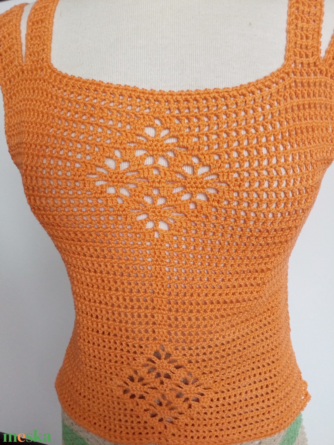 Horgolt top, vállpántos - ruha & divat - női ruha - blúz - Meska.hu