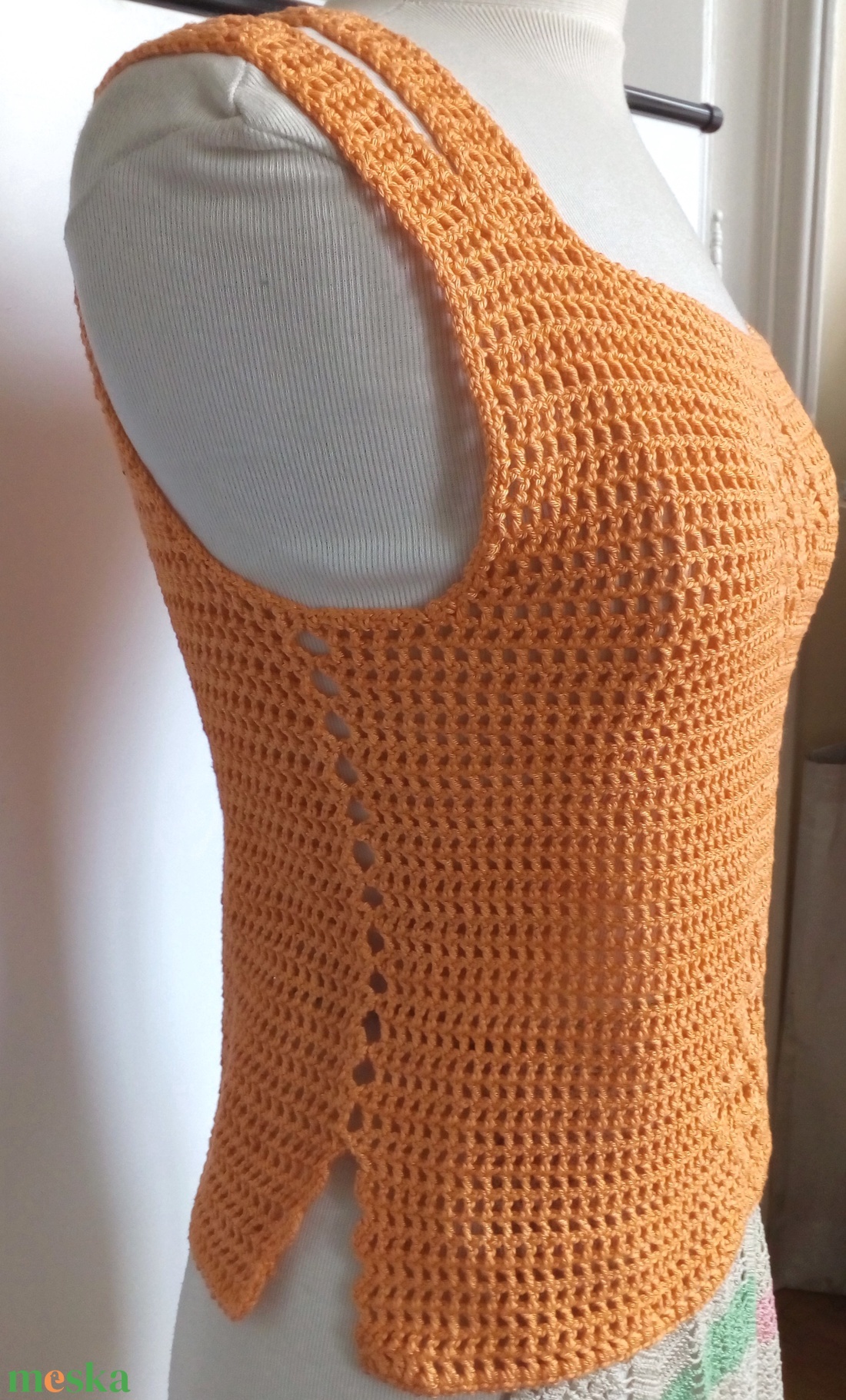 Horgolt top, vállpántos - ruha & divat - női ruha - blúz - Meska.hu