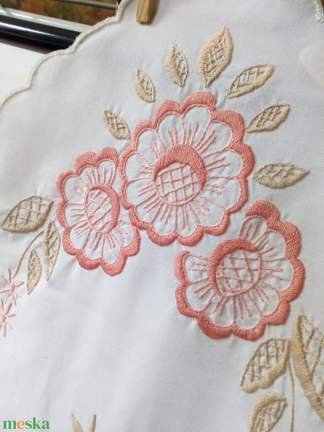 Hímzett asztalterítő - ünnepi díszek, dekorációk - húsvéti díszek és dekorációk - húsvéti abrosz, terítő - Meska.hu