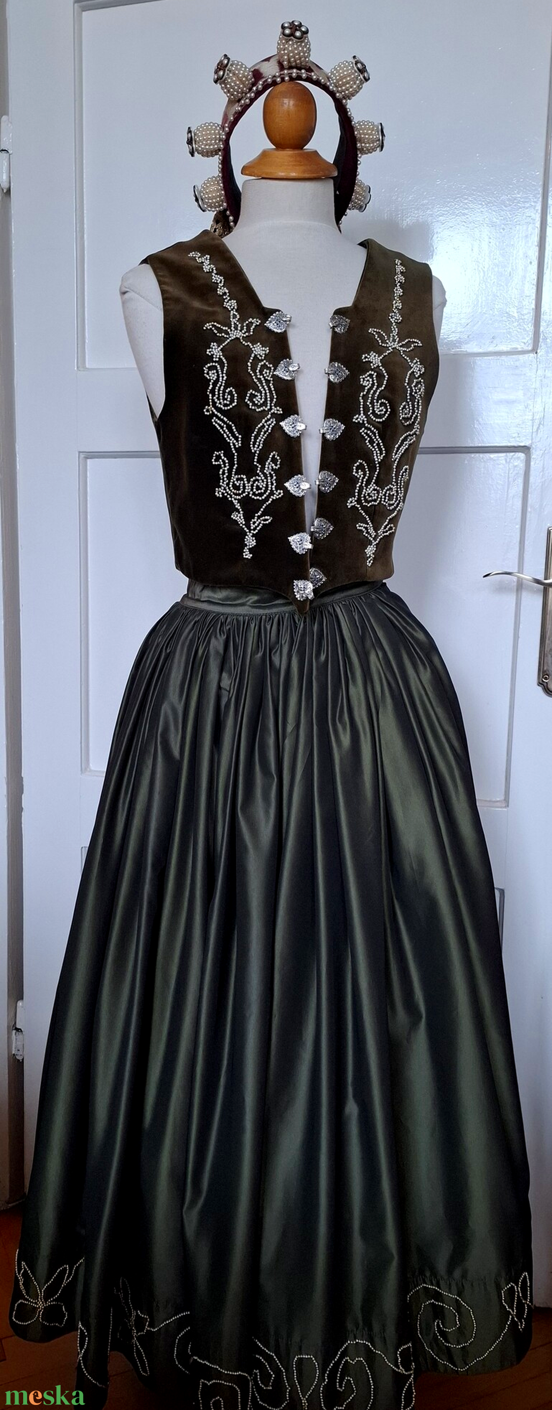 Tájegységi viselet (4db) - ruha & divat - női ruha - alkalmi ruha & estélyi ruha - Meska.hu