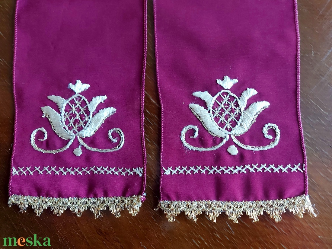   Dísz szalag úrihímzéssel - otthon & életmód - lakástextil - abrosz, terítő - asztalfutó - Meska.hu