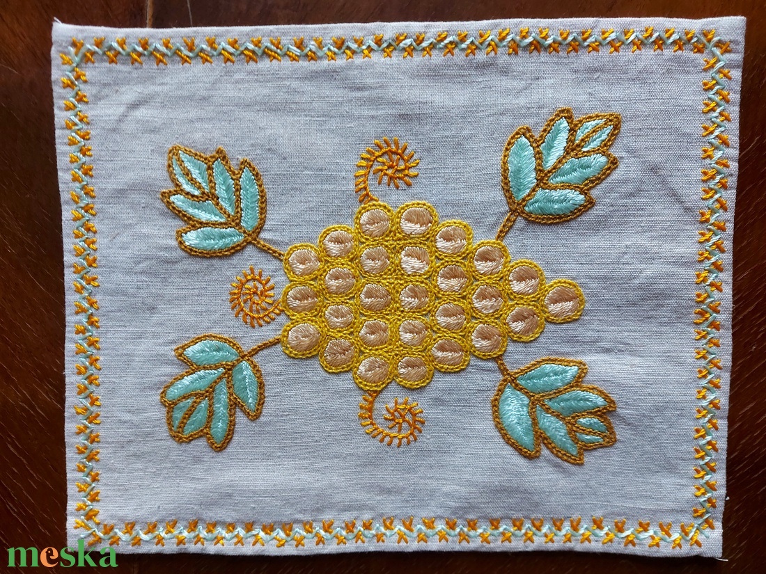   Asztali  kis terítő szett buzsáki boszorkányos  hímzéssel - otthon & életmód - lakástextil - abrosz, terítő - asztalfutó - Meska.hu