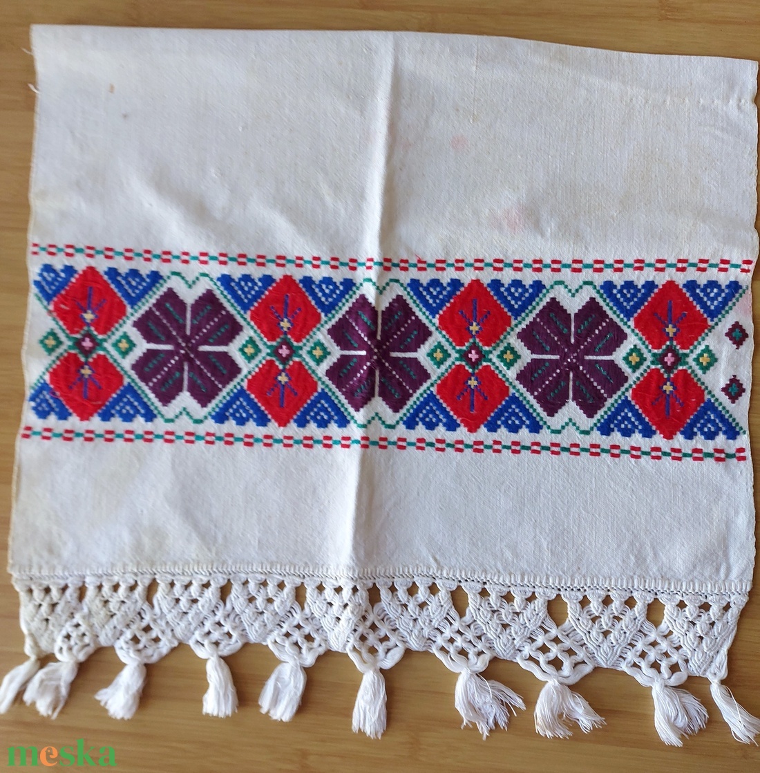 Szőttes dísztörölköző rojtozással - otthon & életmód - fürdőszoba - törölköző - Meska.hu