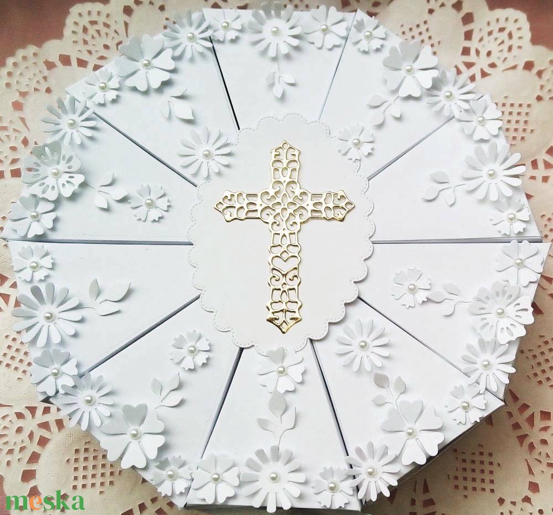Gold angel papírtorta díszdoboz 10 szeletes - otthon & életmód - papír, írószer - ajándékozás kellékei - papírtorta - Meska.hu Gold angel papírtorta díszdoboz 10 szeletes - otthon & életmód - papír, írószer - ajándékozás kellékei - papírtorta - Meska.hu