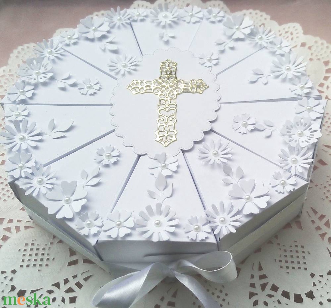 Gold angel papírtorta díszdoboz 10 szeletes - otthon & életmód - papír, írószer - ajándékozás kellékei - papírtorta - Meska.hu Gold angel papírtorta díszdoboz 10 szeletes - otthon & életmód - papír, írószer - ajándékozás kellékei - papírtorta - Meska.hu