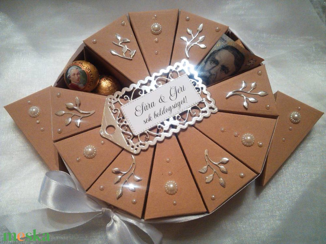 Silvercoffee papírtorta díszdoboz 12 szeletes - esküvő - emlék & ajándék - szülőköszöntő ajándék - Meska.hu Silvercoffee papírtorta díszdoboz 12 szeletes - esküvő - emlék & ajándék - szülőköszöntő ajándék - Meska.hu
