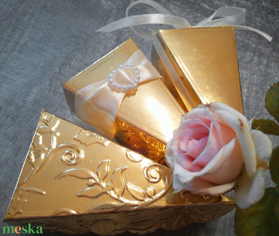 Tortaszelet formájú esküvői meghívó - esküvő - meghívó & kártya - meghívó - Meska.hu Tortaszelet formájú esküvői meghívó - esküvő - meghívó & kártya - meghívó - Meska.hu
