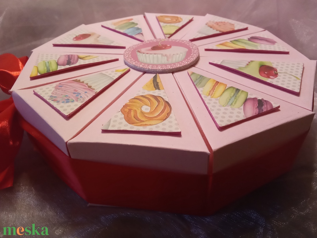 Csupa sütis papírtorta díszdoboz 10 szeletes - otthon & életmód - papír, írószer - ajándékozás kellékei - papírtorta - Meska.hu