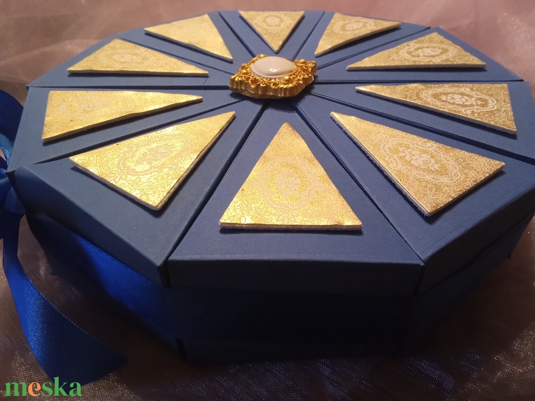 Papírtorta díszdoboz 10 szeletes - otthon & életmód - papír, írószer - ajándékozás kellékei - papírtorta - Meska.hu